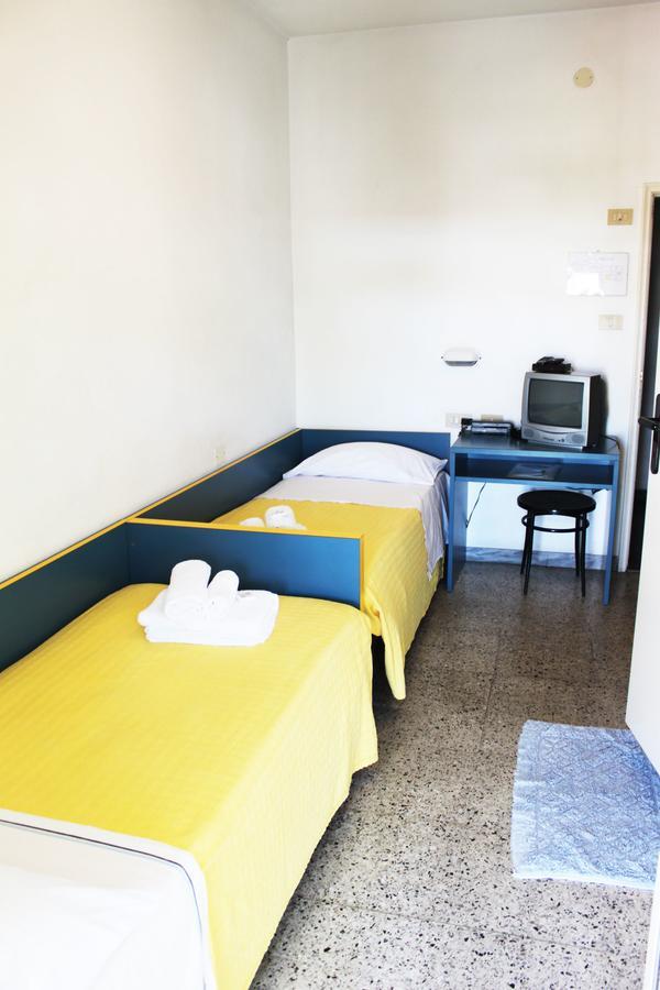 Hotel Elde Riccione Luaran gambar
