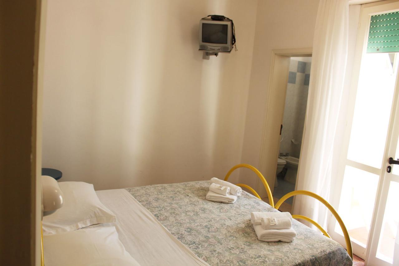 Hotel Elde Riccione Luaran gambar
